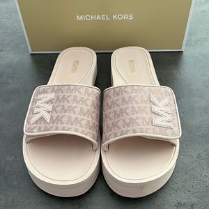 NWT Michael Kors logo platform slides pink 10